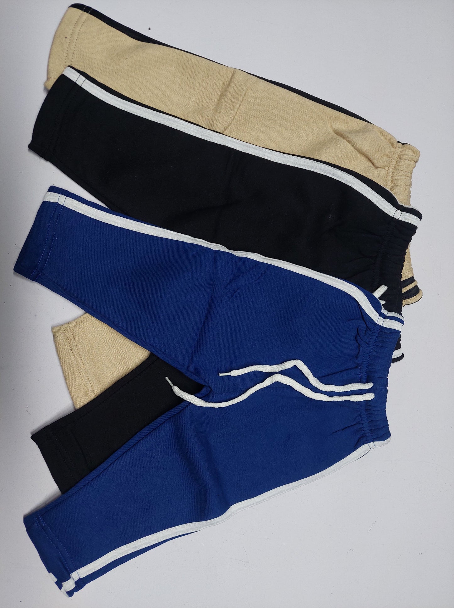 Pack of 3 multicolor kids trousers for winter