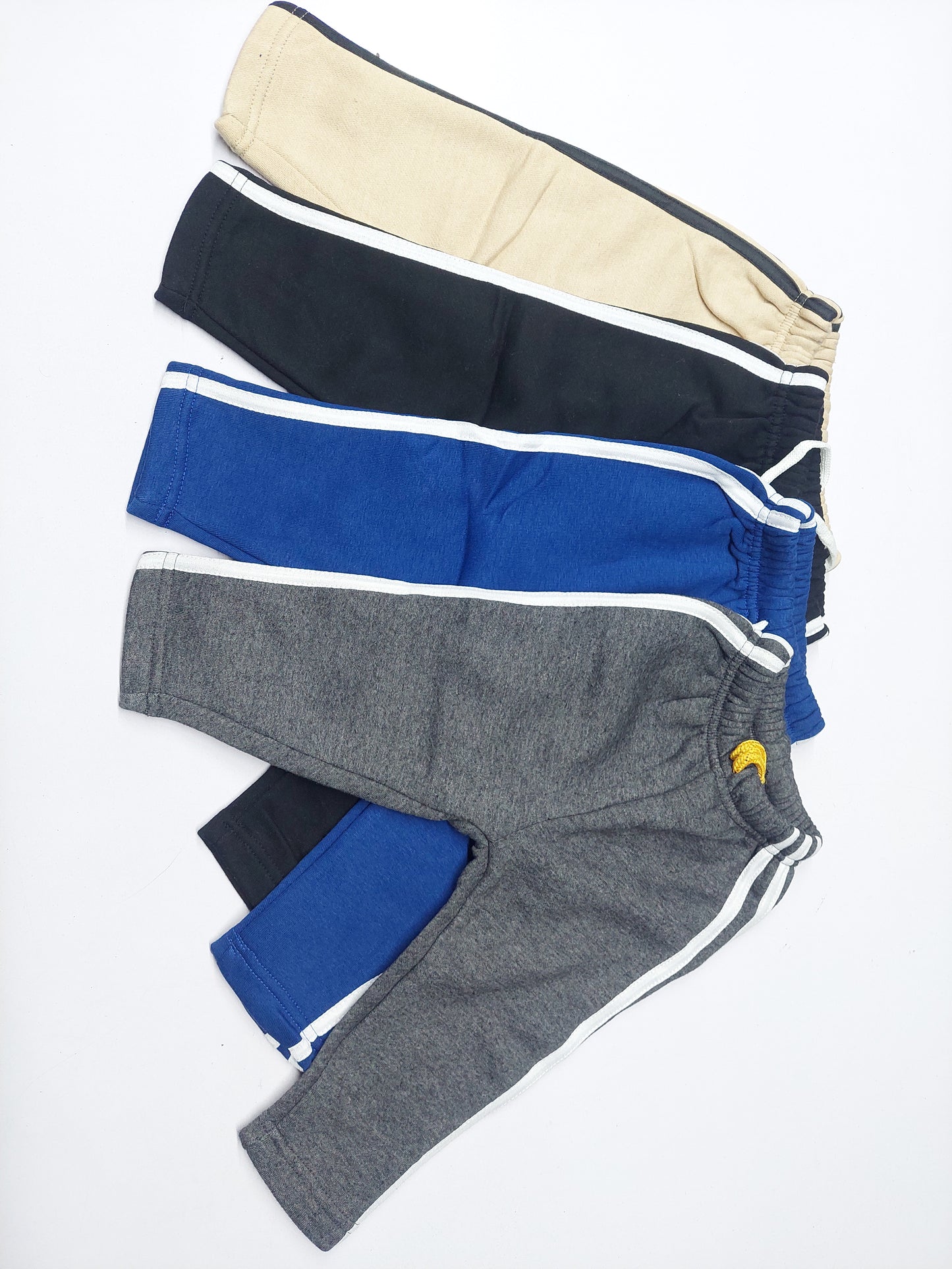 Pack of 3 multicolor kids trousers for winter